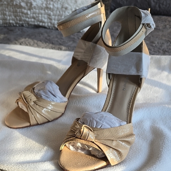 Marc Fisher Shoes - Elegant Beige Heeled Sandals